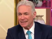 Dr Hilary Jones recommends £6 Freshwipes for heatwave hygiene
