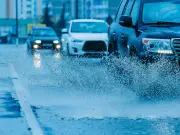 Drivers told to make 3-minute car check as thunderstorm warning issued