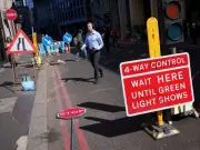 Drivers warned over temporary traffic light 'myth' that could cost £100
