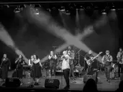 East Kilbride singer joins soul band for homecoming show