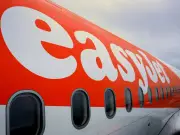 EasyJet warns passengers on power banks and vapes