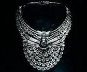 Egyptian Queen Diamond Necklace Stolen in Vienna Museum Raid