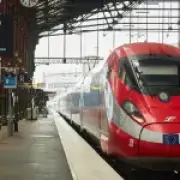 Eurostar rival orders 19 new trains for London to Paris route