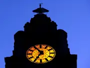 Exact Date Clocks Go Back in 2026 as Darker Evenings Approach