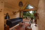 Fall Travel Guide: Top Hotels, Cabins, and Inns for Autumn Getaways