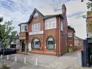 Former Birkdale bank could become pizza takeaway