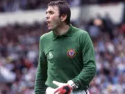 Former Swansea and Aston Villa goalkeeper Jimmy Rimmer dies at 78