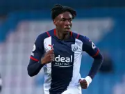 Former West Brom midfielder Quevin Castro dies aged 25 after collapsing on pitch