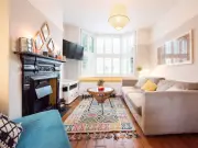 Four Living Room Decor Mistakes That Make Your Home Look Cheap