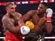 Frank Warren: influencer boxing is 'not boxing' and disrespects sport