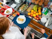 Free school meals: 500,000 more children to qualify from September