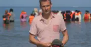 French police 'did nothing' to stop Channel migrants, says Chris Philp