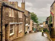Haworth: Brontë village 3 hours from Newcastle is perfect autumn day trip