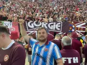Hearts fans urged to applaud for young dad who died of brain cancer