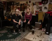Heavens to Betsy reunite after 32 years for tour and new album