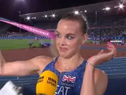 Hodgkinson fumes as she rips off medal in live TV moment