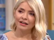 Holly Willoughby feared poo accident after eating raw chicken live on This Morning