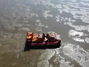 Hovercraft rescues five children trapped by rising tide at Southend