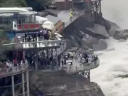 Huge Landslide Crashes Near Crowded Viewing Platform in China