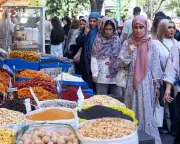 Iran vows retaliation over US sanctions as economy nears collapse