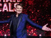 John Barrowman's new show struggles to sell tickets after pyjama rant backlash