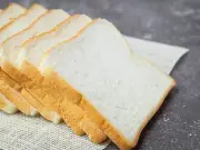 Keep Bread Fresh Longer with One Simple Kitchen Item