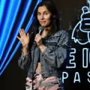 Knox comedy debut: trial evidence was 'just vibes'