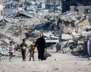 Kushner meets Hamas as it calls for pressure on Israel