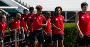 Leny Yoro claims Man United can win the Premier League title