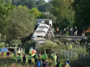 Lewes train derailment: 40 trapped, lines closed
