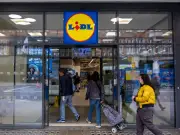 Lidl £15 storage stool vs £50 B&Q and £130 Daals alternatives