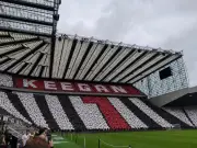 Liverpool and Newcastle pay emotional Kevin Keegan tribute