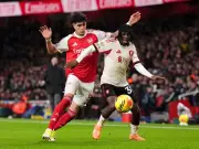 Liverpool lose Premier League gold badge as Arsenal take over champions' privilege
