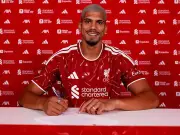 Liverpool sign Ronald Araujo on loan from Barcelona