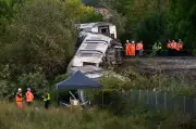 London travel chaos: derailment, wire damage, bus strikes