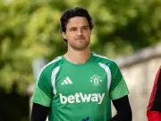 Man United told to replace Senne Lammens with Unai Simon