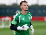 Man Utd close to Radek Vitek sale with buy-back clause