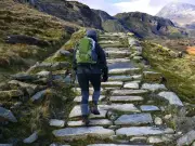 Manchester woman climbs Yr Wyddfa, says 'it isn't worth it'