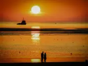 Met Office forecasts possible hot spells in September