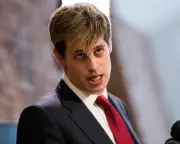 Milo Yiannopoulos Deported from US to UK