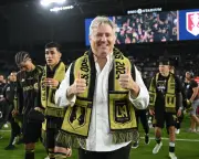 MLS Owners Vote to Replace Commissioner Larry Berg