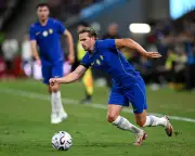 Mudryk returns in Chelsea defeat as Milan pay tribute to Baresi