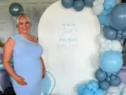 Mum dies in childbirth after 'textbook' pregnancy; baby survives