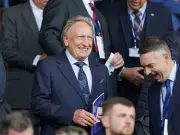 Neil Warnock backs Cardiff City to stay up and hails Rubin Colwill