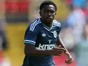 Newcastle prospect Anthony Munda joins Swindon Town on loan