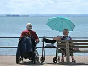 NHS told to plan for heatwaves like winter crises, says Yvette Cooper