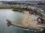 North East beachgoers soak up sun as UK faces fifth heatwave