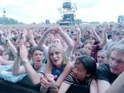 Oasis Knebworth 1996: 30 Years On, Iconic Photos