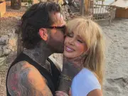 Olivia Attwood and Pete Wicks go Instagram official with steamy snaps