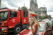 Panic in Kyiv and prize sheep: photos of the day – Thursday